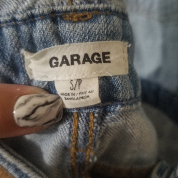 Garage Denim Strap Shorts - Picture 4 of 4